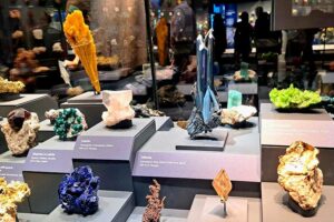 American Museum of Natural History - New York City - Ausstellung: Edelsteine und Mineralien mit über 100.000 Mineralien und 4.000 Edelsteine
