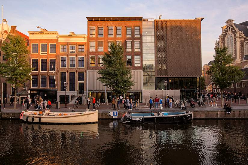 Anne Frank Haus - Amsterdam - ehemaliges Versteck von Anne Frank und ihrer Familie an der Prinsengracht 263–267