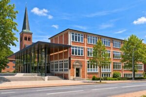Archäologisches Museum Hamburg - Außenansicht: Das moderne Museumsgebäude im Hamburger Stadtbezirk Harburg