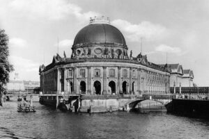 Bode-Museum - Berlin - Aufnahme vom Jahr 1965
