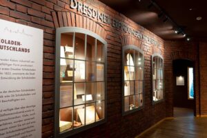 Camondas Schokoladenmuseum - Dresden - Ausstellung: Erfindung der Milchschokolade im Jahr 1839