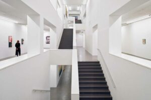 Deichtorhallen Hamburg - Architektur: Die beeindruckende Stahl- und Glaskonstruktion der historischen Markthallen von 1911, heute ein Zentrum für zeitgenössische Kunst