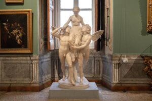Galleria Corsini - Rom - Marmorskulptur mit mythologischen Figuren