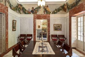 Museo Sorolla - Madrid - Historisches Esszimmer mit Marmorelementen, Wandmalereien und originalen Möbeln