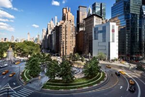 Museum of Arts and Design - New York City - Außenansicht mit Blick auf dem Columbus Circle