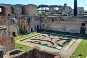 Palatin - Rom - Freigelegte Fundamente eines antiken Zierbecken (Piscina)