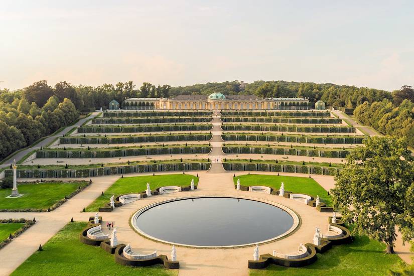 Park Sanssouci - Potsdam - Blick über die Terrassen auf das Schloss Sanssouci