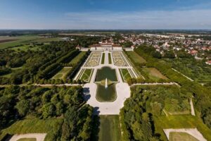 Schlossanlage Schleißheim - Luftaufnahme der gesamten barocken Schlossanlage und des weitläufigen Parks