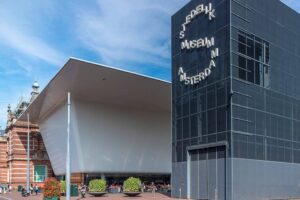 Stedelijk Museum - Amsterdam - Kombination aus traditioneller und moderner Architektur
