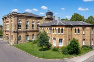 The Cinema Museum - London - Außenansicht: Das historische Backsteingebäude des ehemaligen Lambeth-Arbeitshauses im Stadtteil Kennington